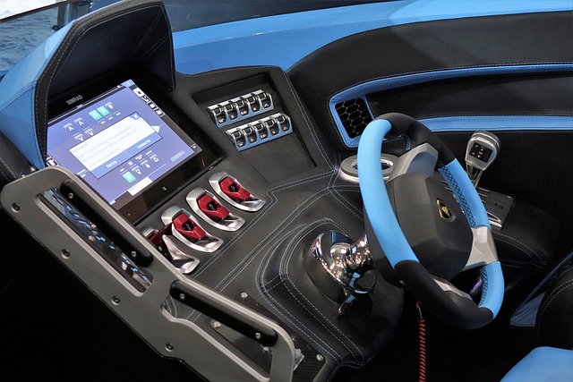 尽管他在拜 尽管他在拜